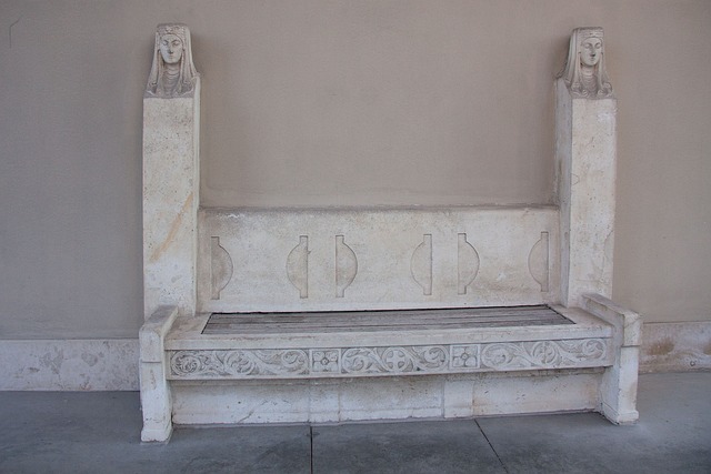 冷逼平海港，疯狂造惨案，王胜海汉库致爱体育.