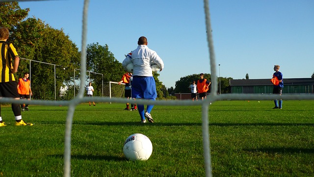 米切尔33+6莫兰特21+10 骑士战胜灰熊豪取七连胜.